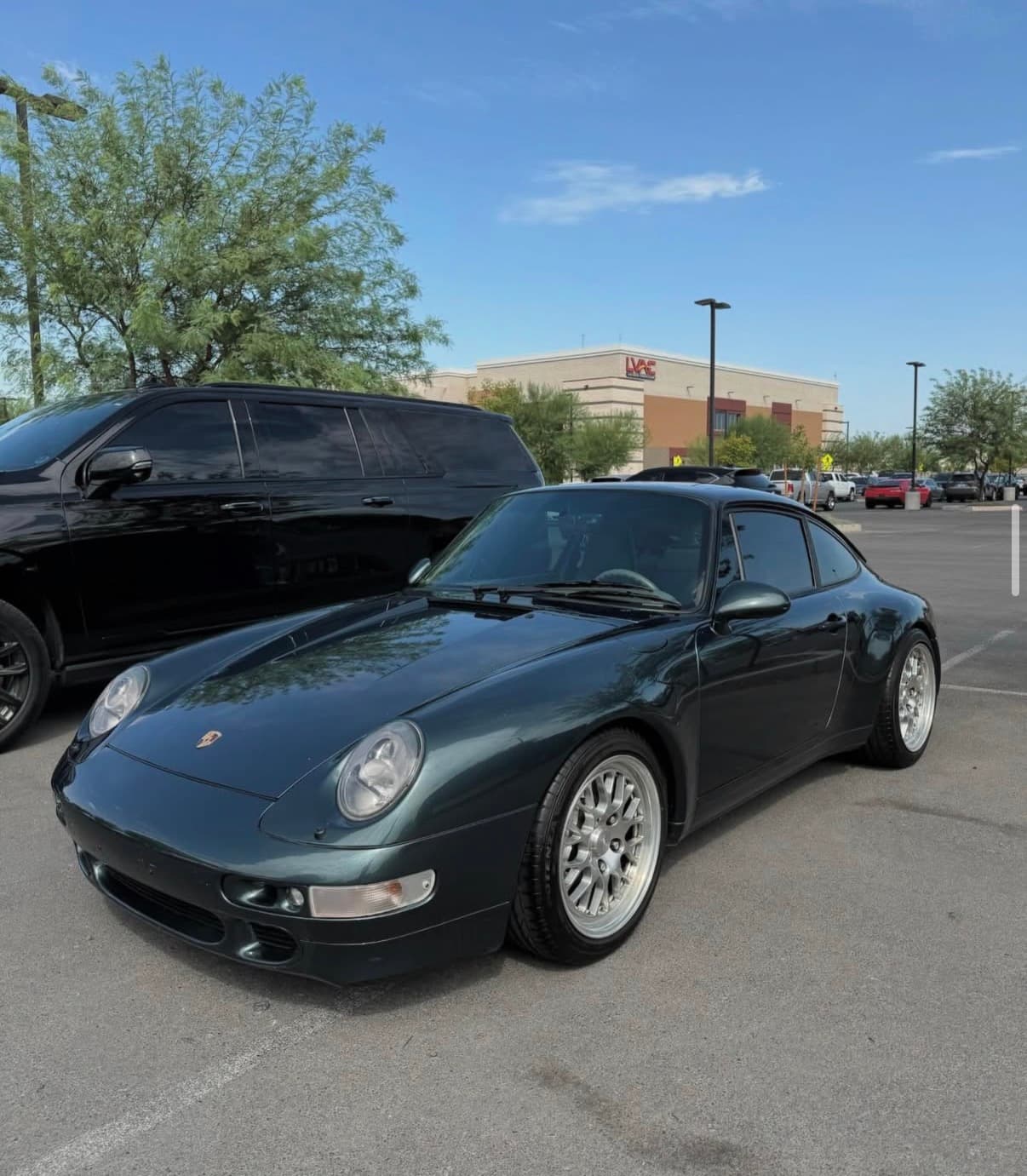 Porsche 993 dark green — full detail